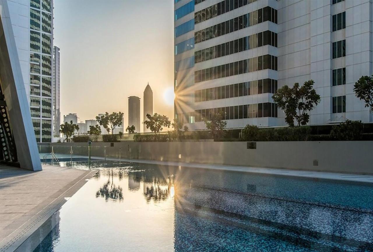 Luxury Studios With Burj Khalifa Or Canal View In Downtown - Marquise Square Tower Dubai Buitenkant foto