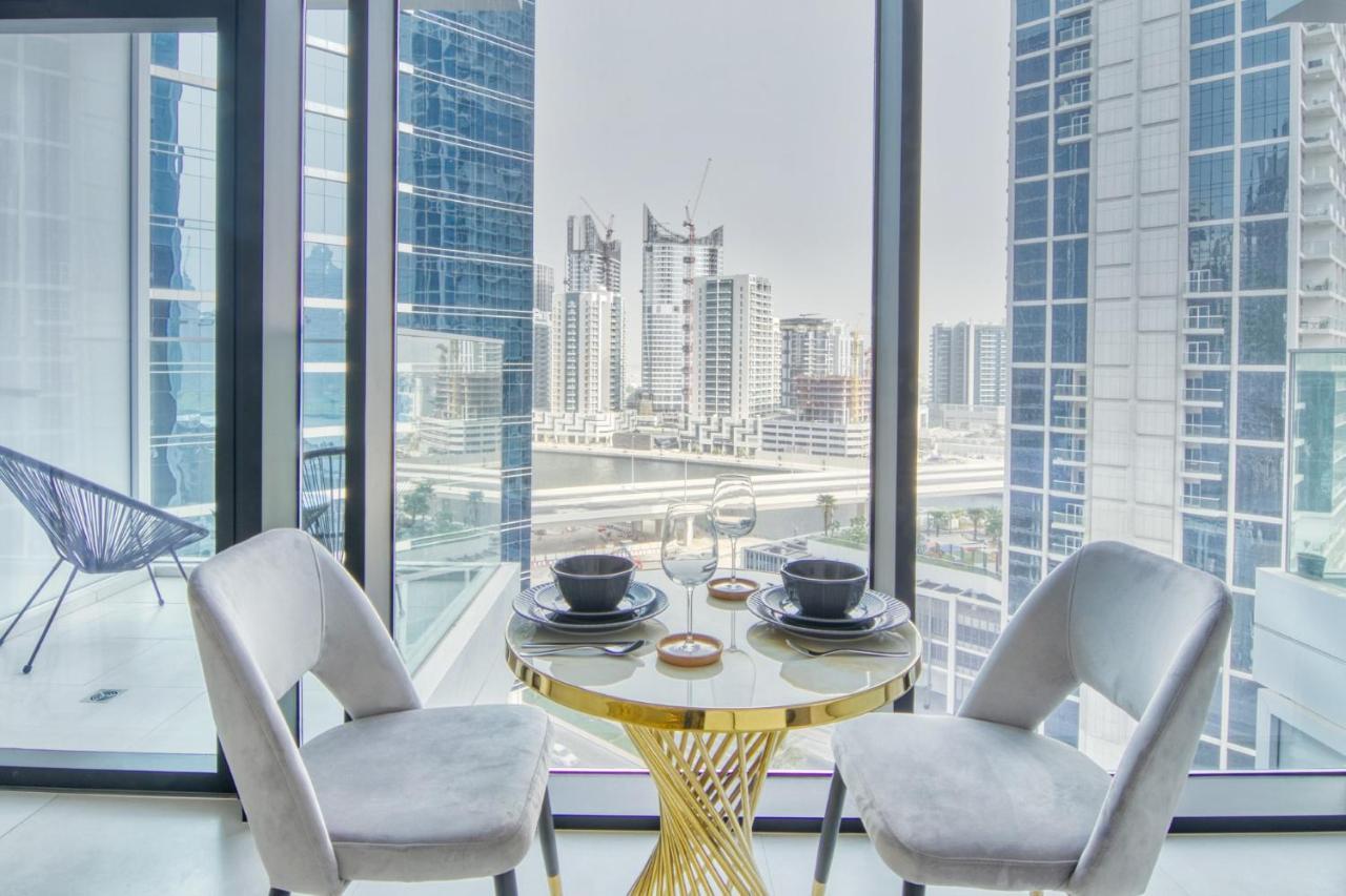 Luxury Studios With Burj Khalifa Or Canal View In Downtown - Marquise Square Tower Dubai Buitenkant foto